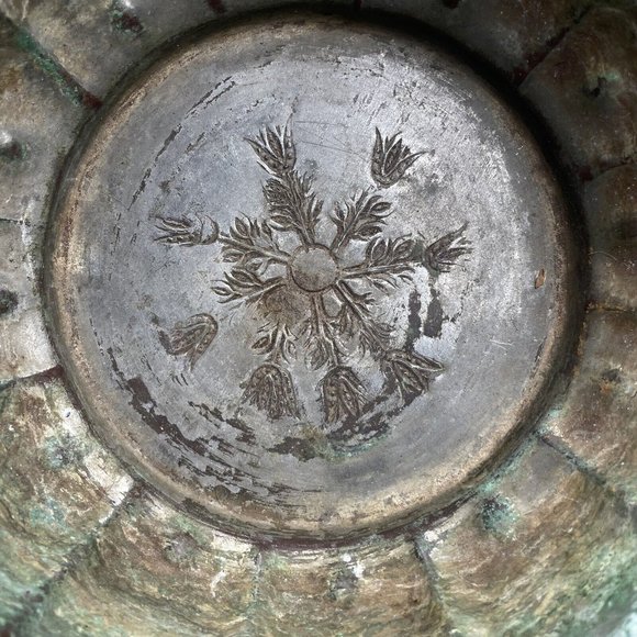 Mid-Century Silvered Copper United Arab Republic Middle Eastern Incised Bowl - Picture 3 of 16